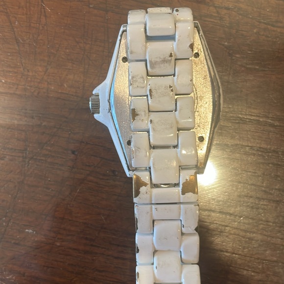 Watch - Picture 3 of 10